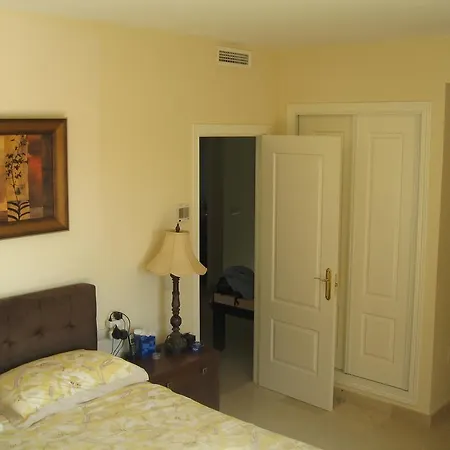 La Jacaranda Villa